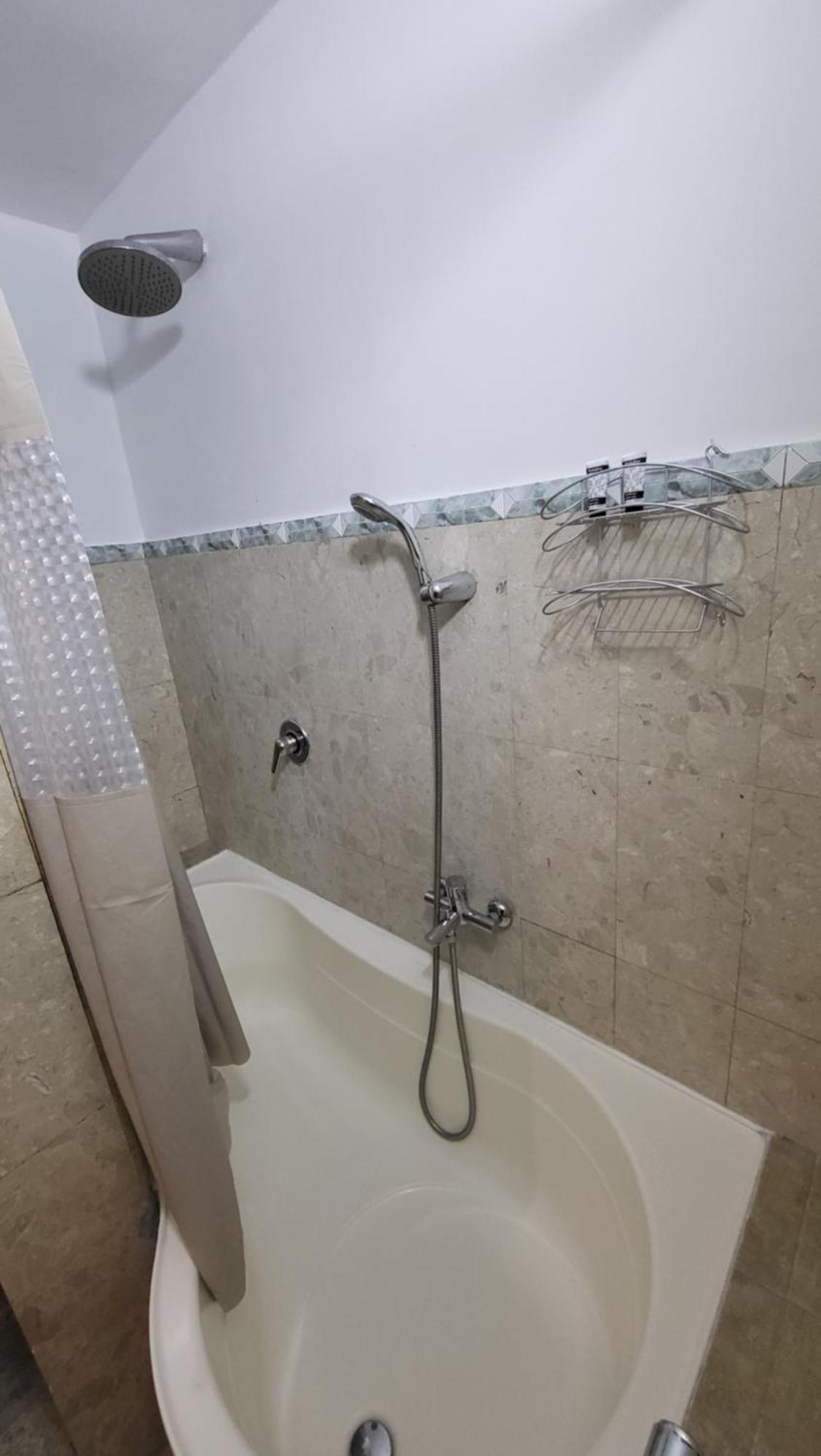 Apartament Cu 2 Dormitoare ,Ultracentral Arad Exterior photo